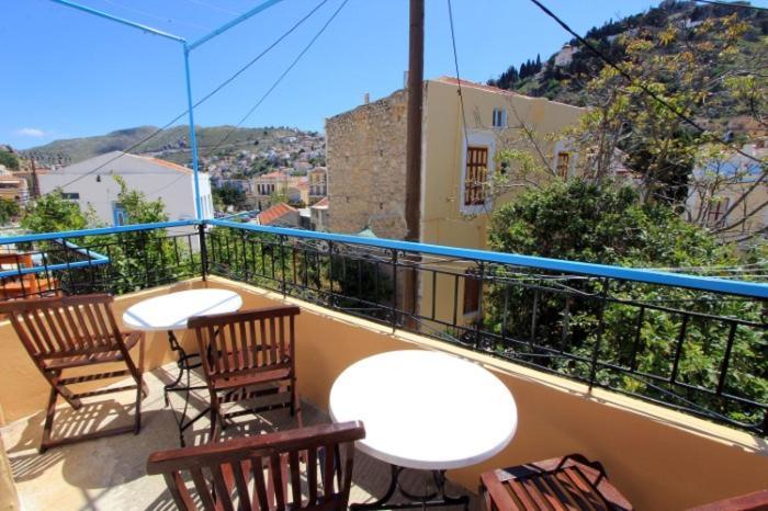 Symi Center Hotel Buitenkant foto