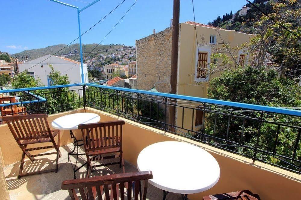 Symi Center Hotel Buitenkant foto
